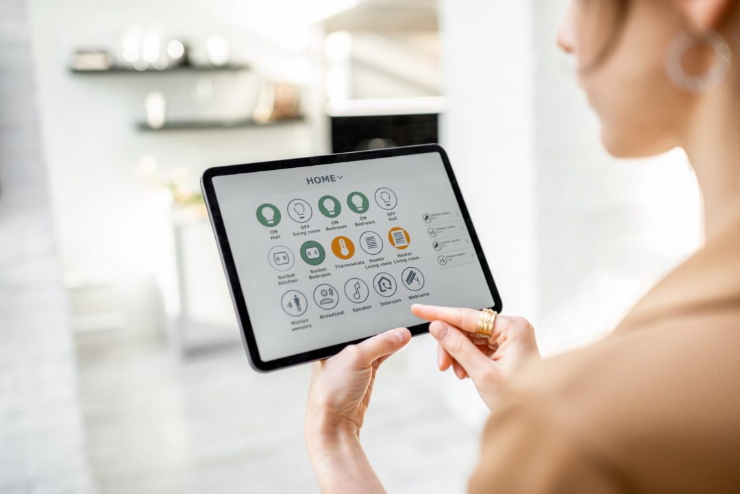 controlling smart home with a digital tablet